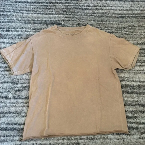 Assorted T-Shirt Collection - Picture 3 of 8